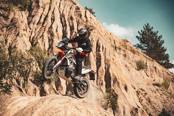 札幌近郊手渡し限定 KTM　ULTRA3.65 美車　おまけつき ABOUT ADVENTURE MEISTER | KTM 日本